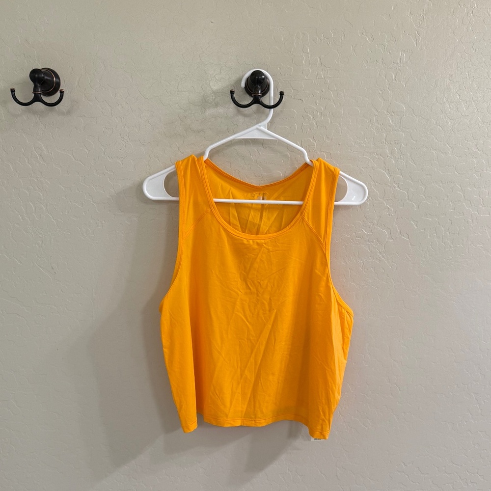 aerie top - NWT